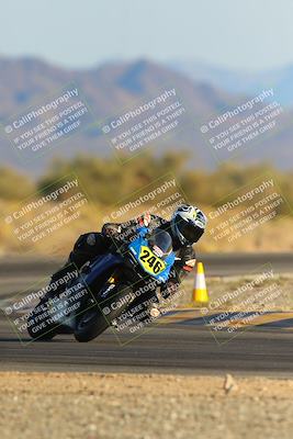 media/Dec-16-2023-CVMA (Sat) [[bb38a358a2]]/Race 11 Amateur Supersport Open/